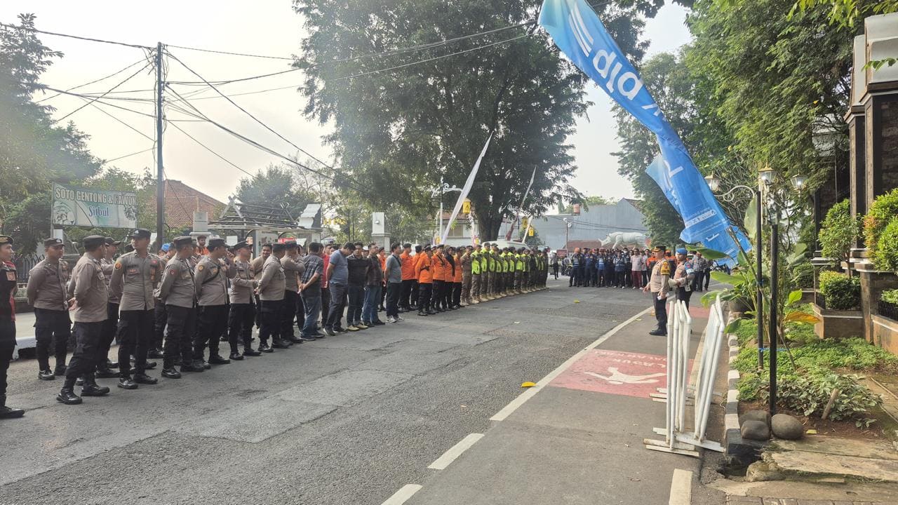 Polres Purwakarta Lakukan Pengamanan Air Mancur Sri Baduga