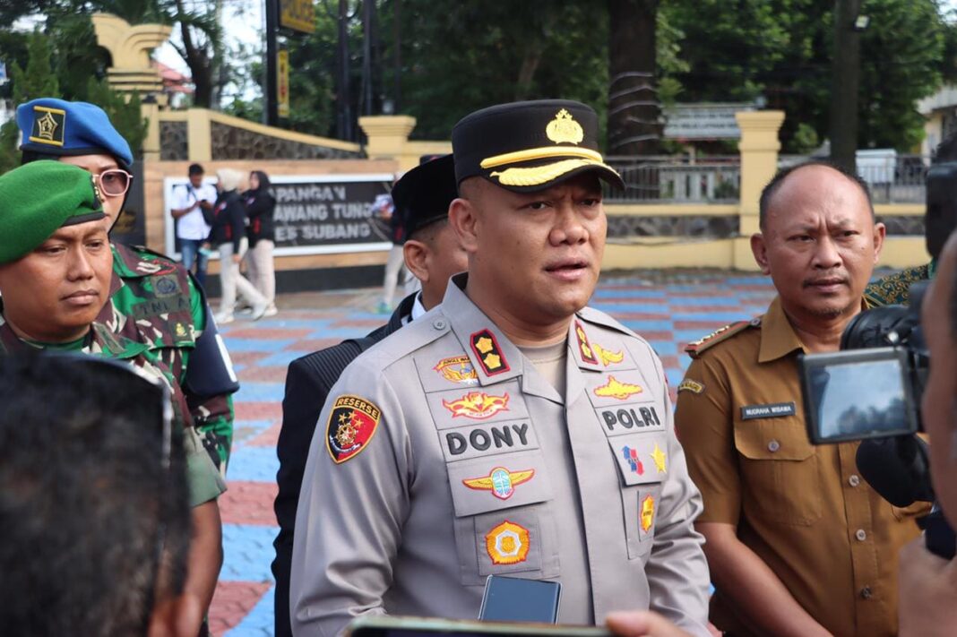 Polres Subang Musnahkan 16 Ribu Botol Miras dan 520 Knalpot Brong