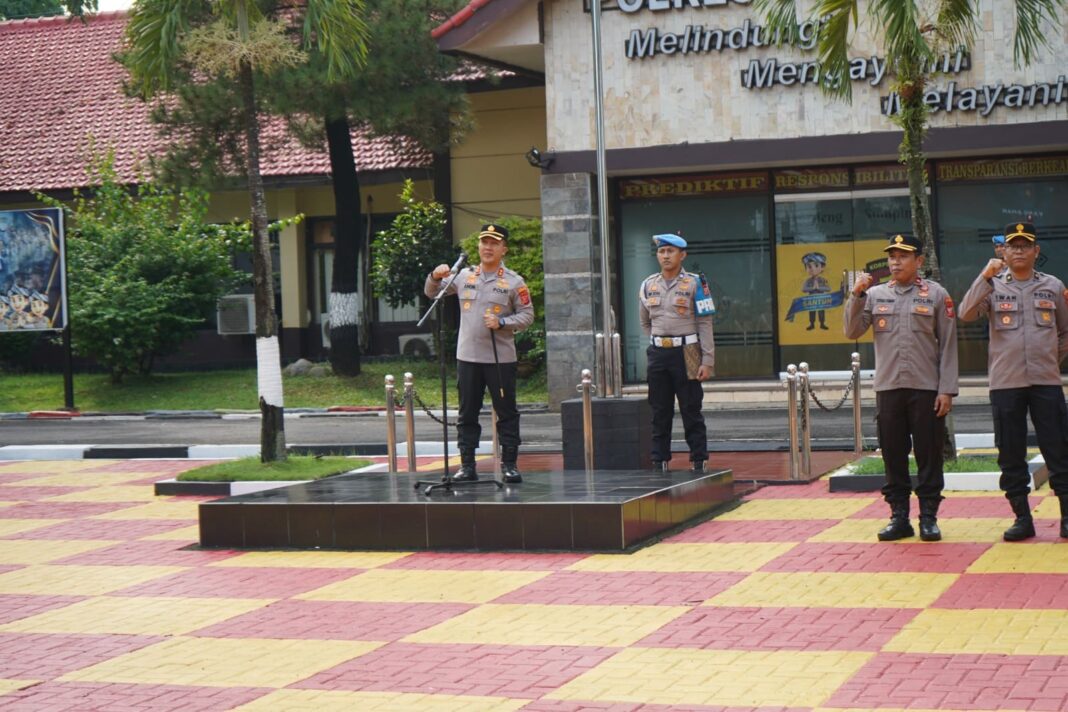 Jelang Idul Adha, Kapolres Purwakarta Tekankan Kesiapan Personel dan Kebersihan Mako