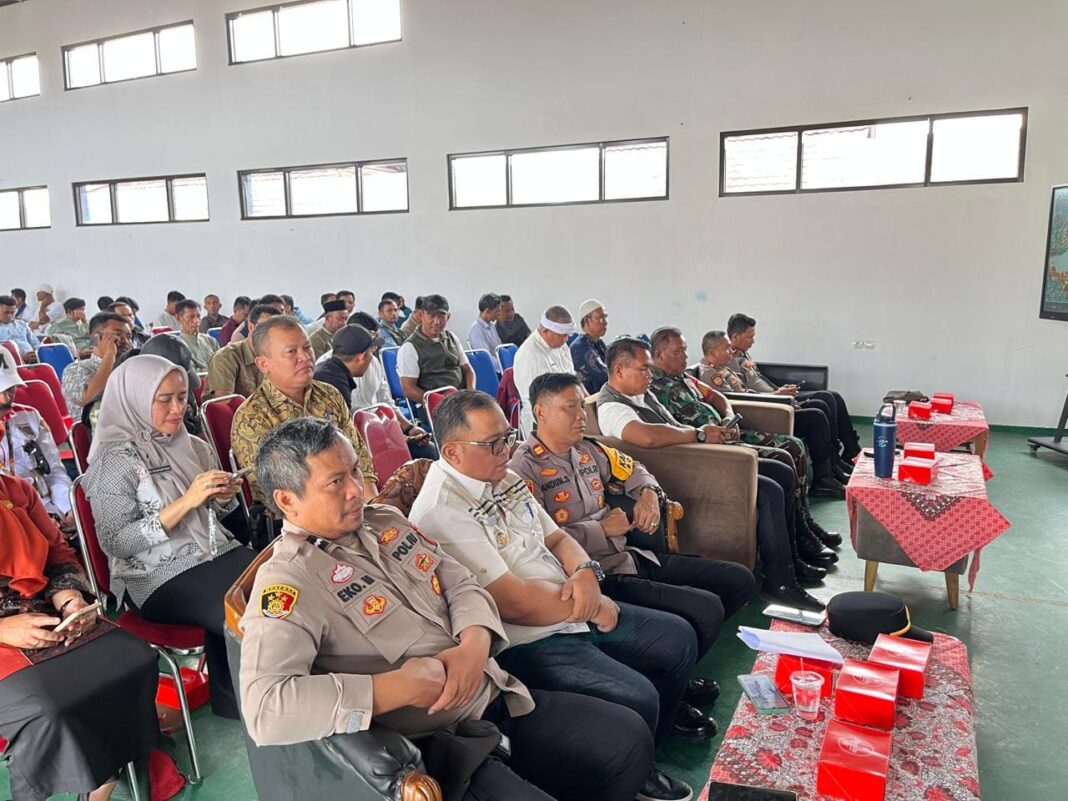 Polri Hadir Dukung Pendidikan, Waka Polsek Darangdan Ikuti Sosialisasi SPMB Jawa Barat 2026/2027