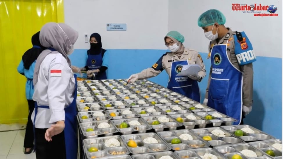 Jamin Keamanan dan Kualitas Makanan, Sidokkes Polres Purwakarta Lakukan Uji Food Safety Sebelum Distribusi